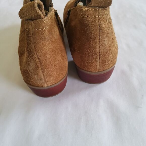 New Diba Suede Leather Taupe Ankle Boots Booties Size 9 - Picture 3 of 6